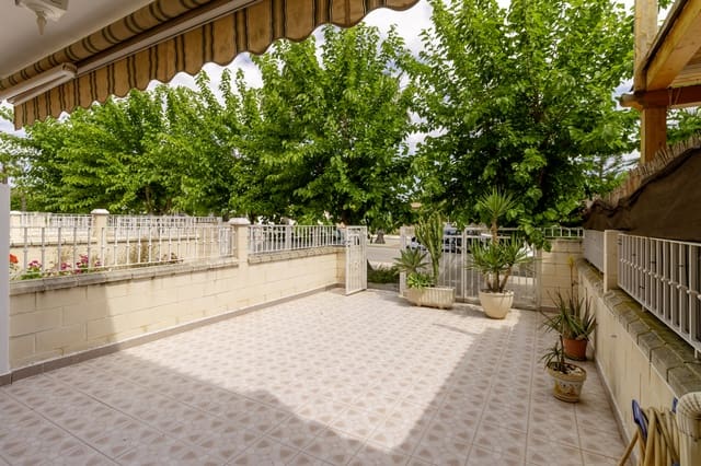 4 bedroom Townhouse for rent in Los Alcázares - € 950 (Ref: 9795584)