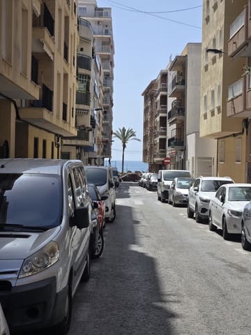 3 soveværelse Lejlighed til salg i Torrevieja - € 152.900 (Ref: 9814624)