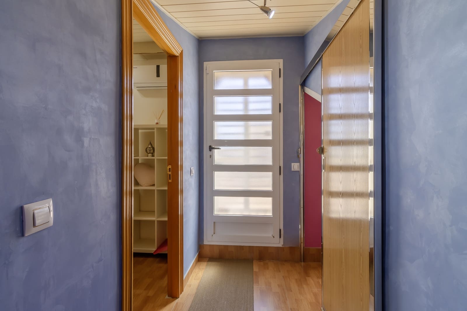 Chalet de 4 habitaciones en Zarandona en alquiler con garaje - 1.500 € (Ref: 9883730)
