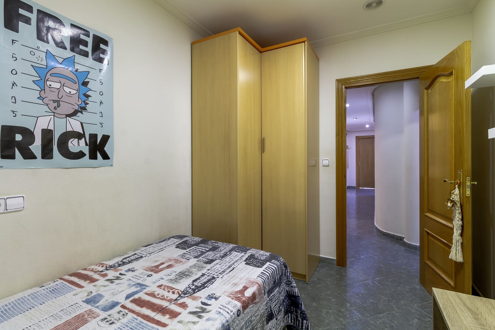 Chalet de 4 habitaciones en Zarandona en alquiler con garaje - 1.500 € (Ref: 9883730)