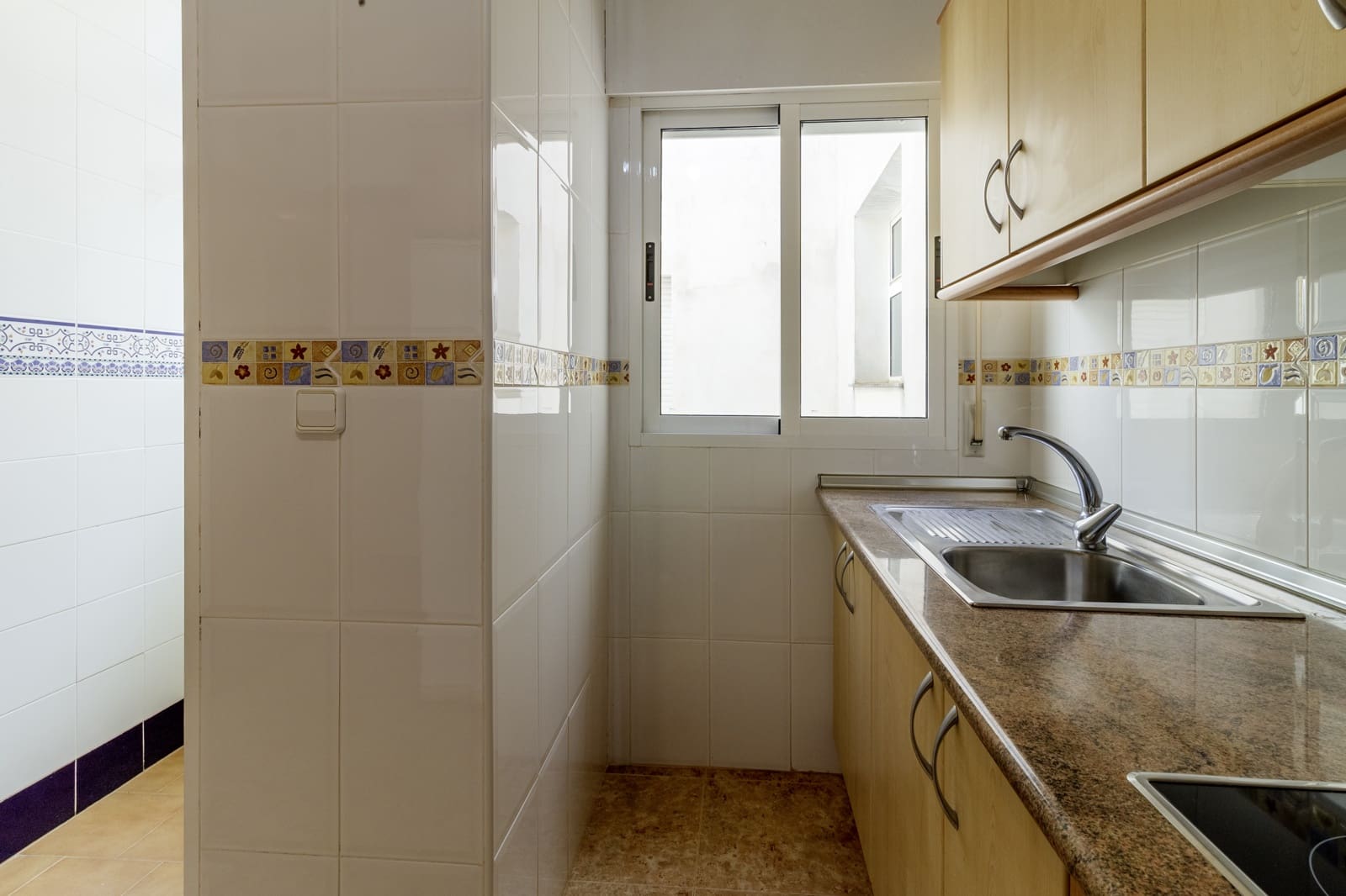 2 slaapkamer Appartement te huur in Los Alcazares met garage - € 750 (Ref: 9908294)