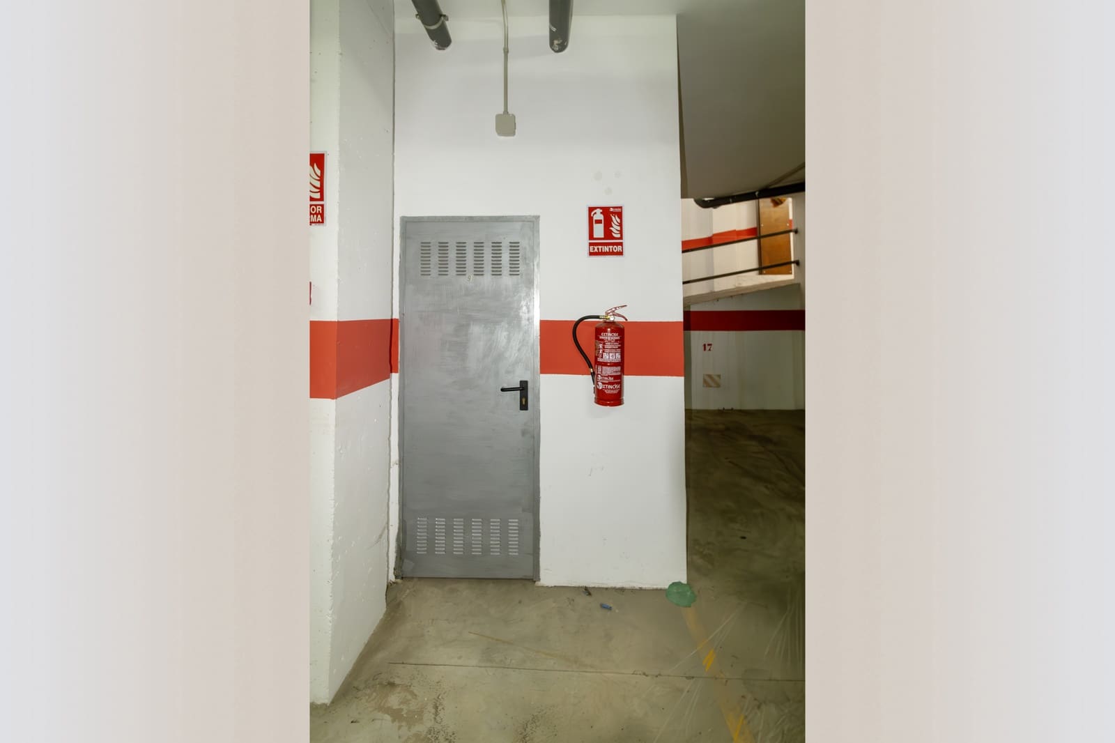 2 slaapkamer Appartement te huur in Los Alcazares met garage - € 750 (Ref: 9908294)