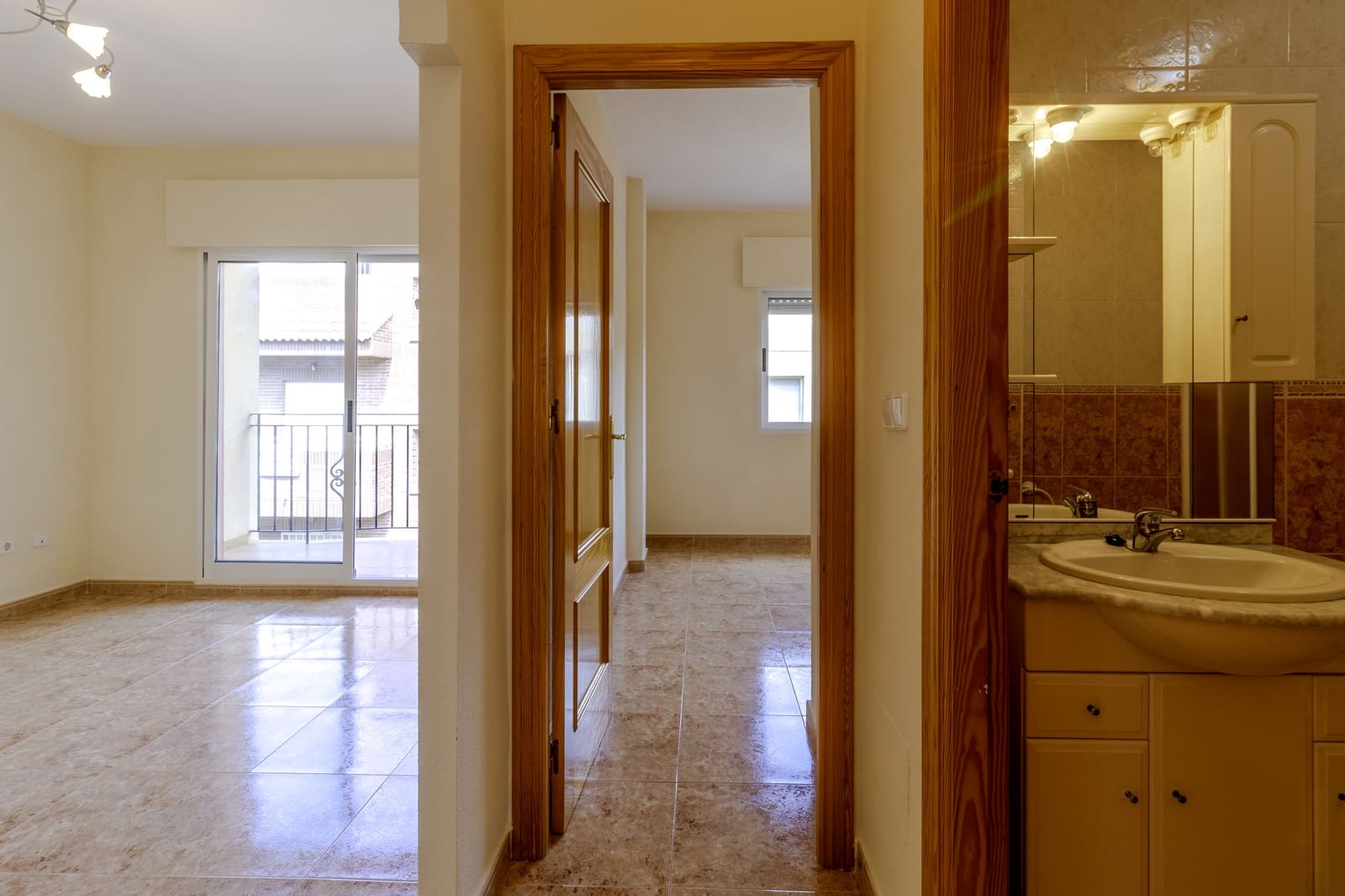 2 slaapkamer Appartement te huur in Los Alcazares met garage - € 750 (Ref: 9908294)
