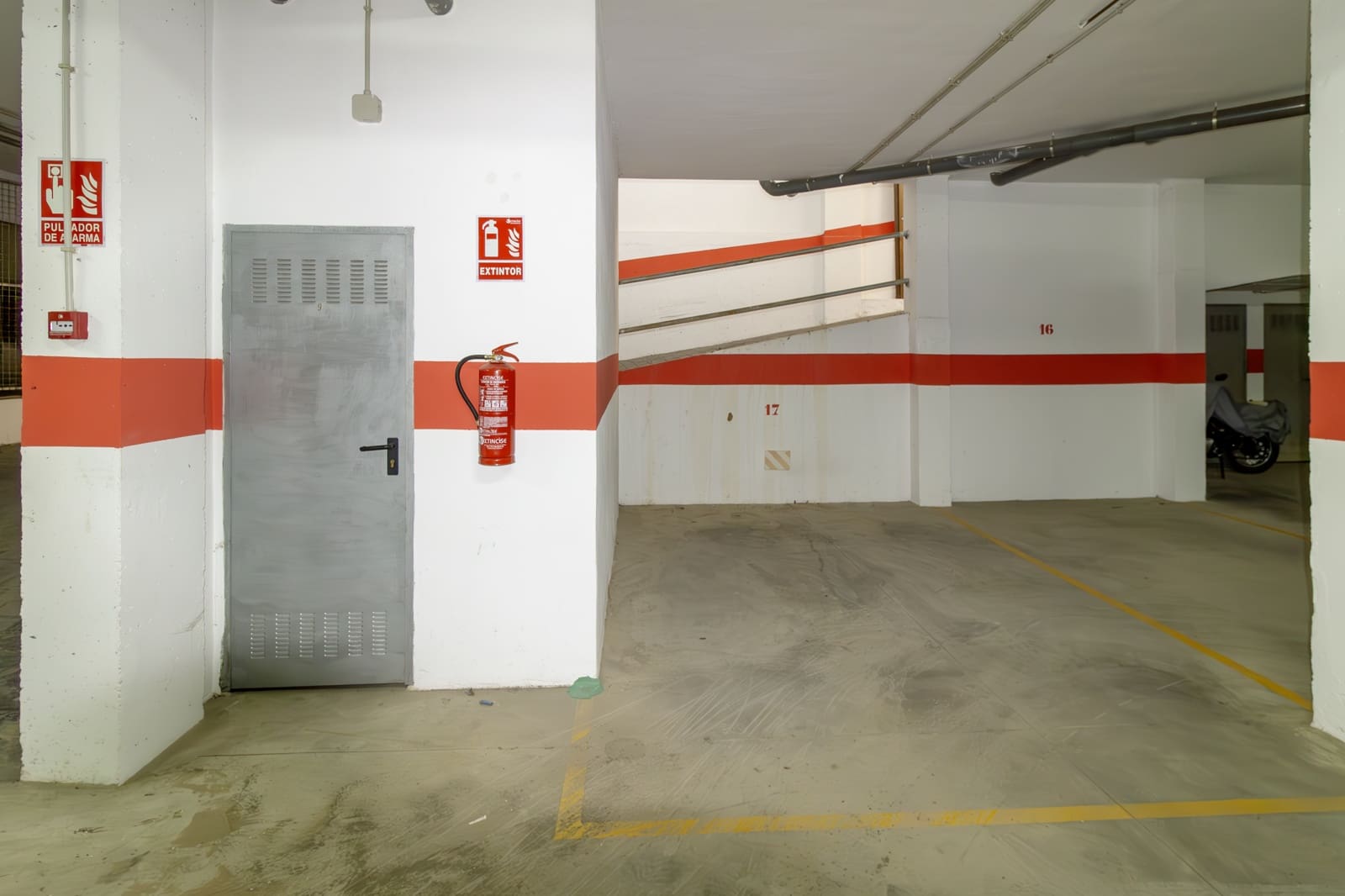 2 slaapkamer Appartement te huur in Los Alcazares met garage - € 750 (Ref: 9908294)