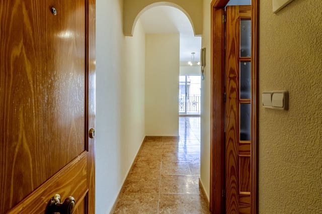 2 Zimmer Apartment zu vermieten in Los Alcázares mit Garage - 750 € (Ref: 9908294)