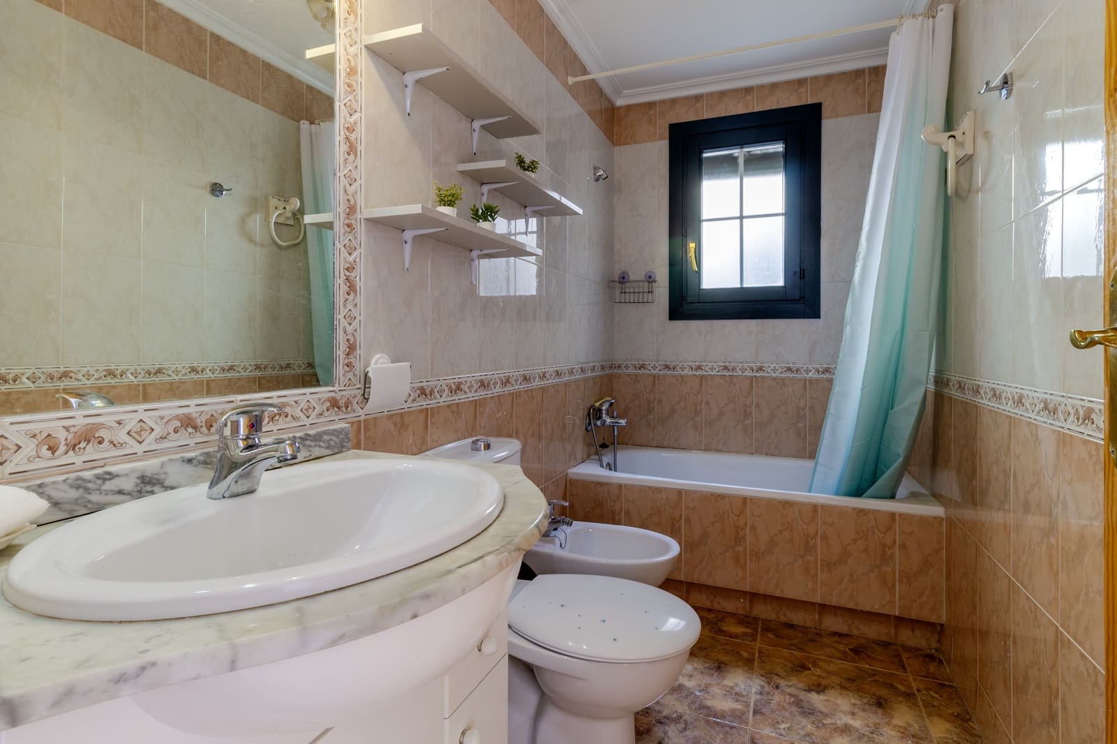 3 soveværelse Lejlighed til salg i Los Alcazares med swimmingpool - € 235.000 (Ref: 9946558)