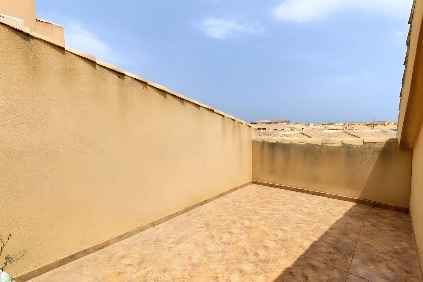3 bedroom Penthouse for sale in Los Alcazares with pool - € 235,000 (Ref: 9946558)