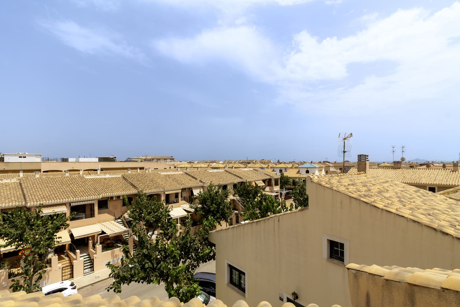 3 bedroom Penthouse for sale in Los Alcazares with pool - € 235,000 (Ref: 9946558)