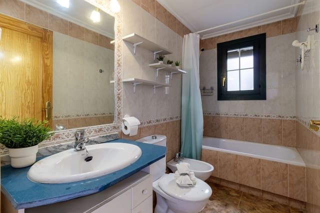 3 soveværelse Penthouse til salg i Los Alcázares med swimmingpool - € 195.000 (Ref: 9946558)