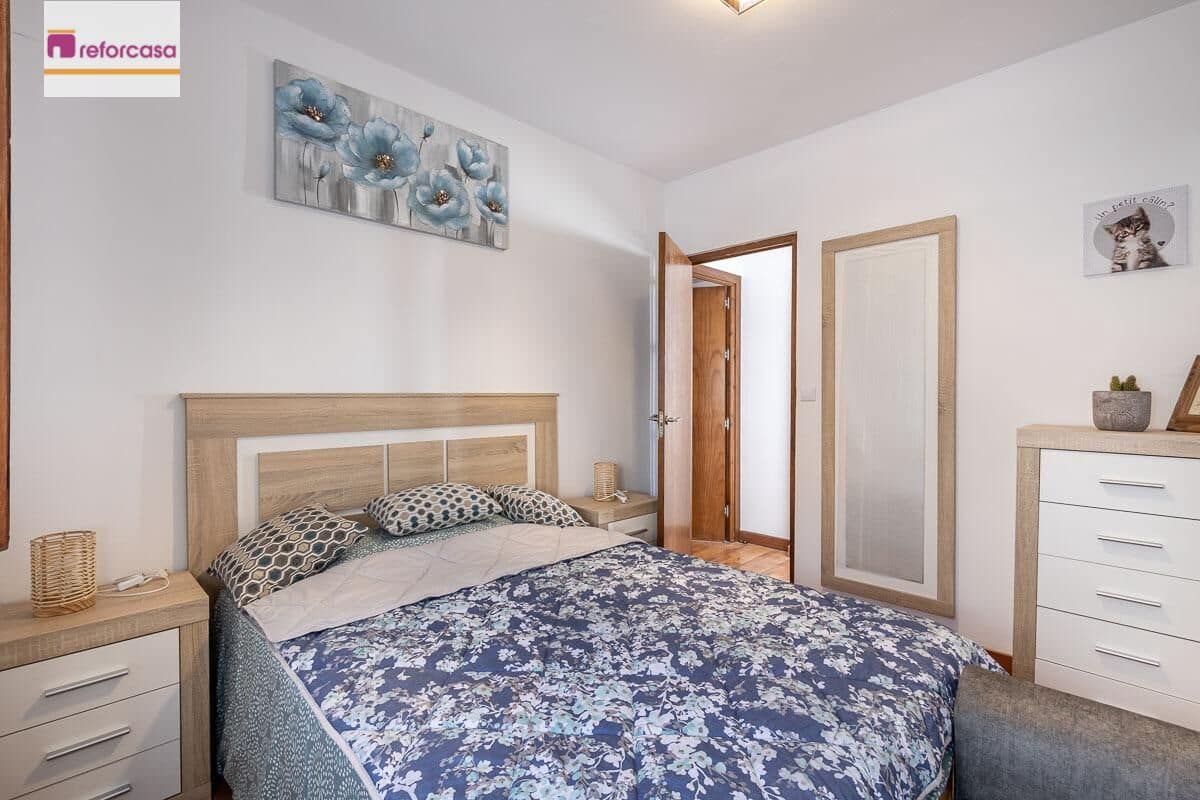 3 bedroom Villa for sale in Albaicin, Granada city € 149,900 (Ref