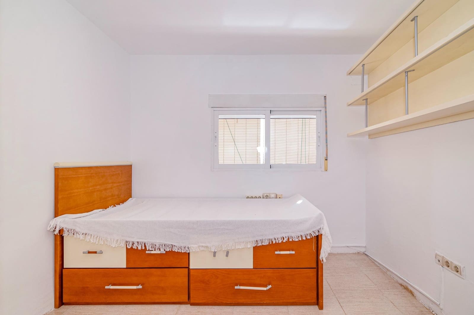 3 soverom Leilighet til salgs i Granada by med garasje - € 175 000 (Ref: 10157786)