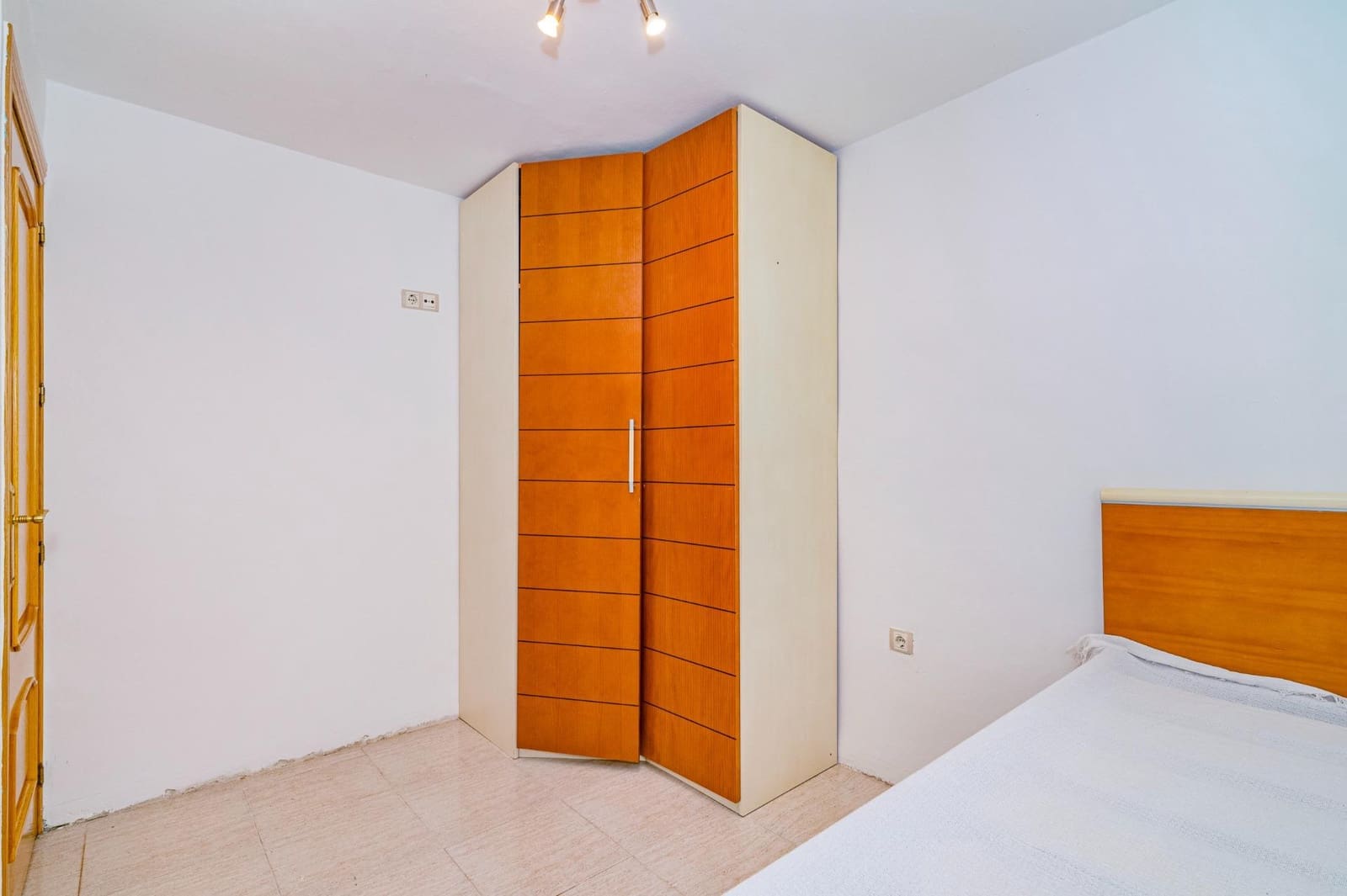 3 soverom Leilighet til salgs i Granada by med garasje - € 175 000 (Ref: 10157786)