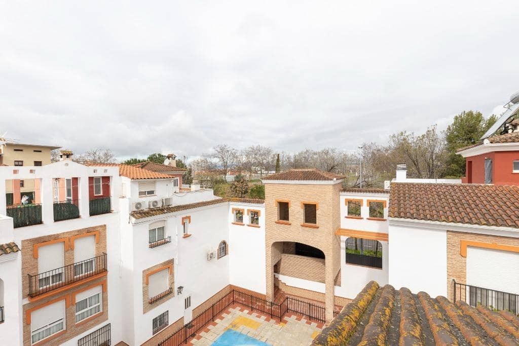 3 sypialnia Dom szeregowy na sprzedaż w Miasto Grenada z basenem garażem - 270 000 € (Ref: 10157791)