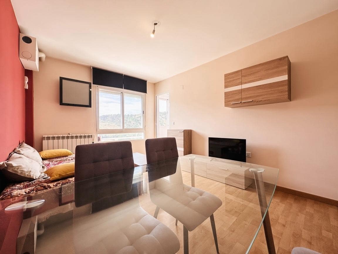 2 quarto Apartamento para venda em Cenes de la Vega com garagem - 130 000 € (Ref: 10157792)