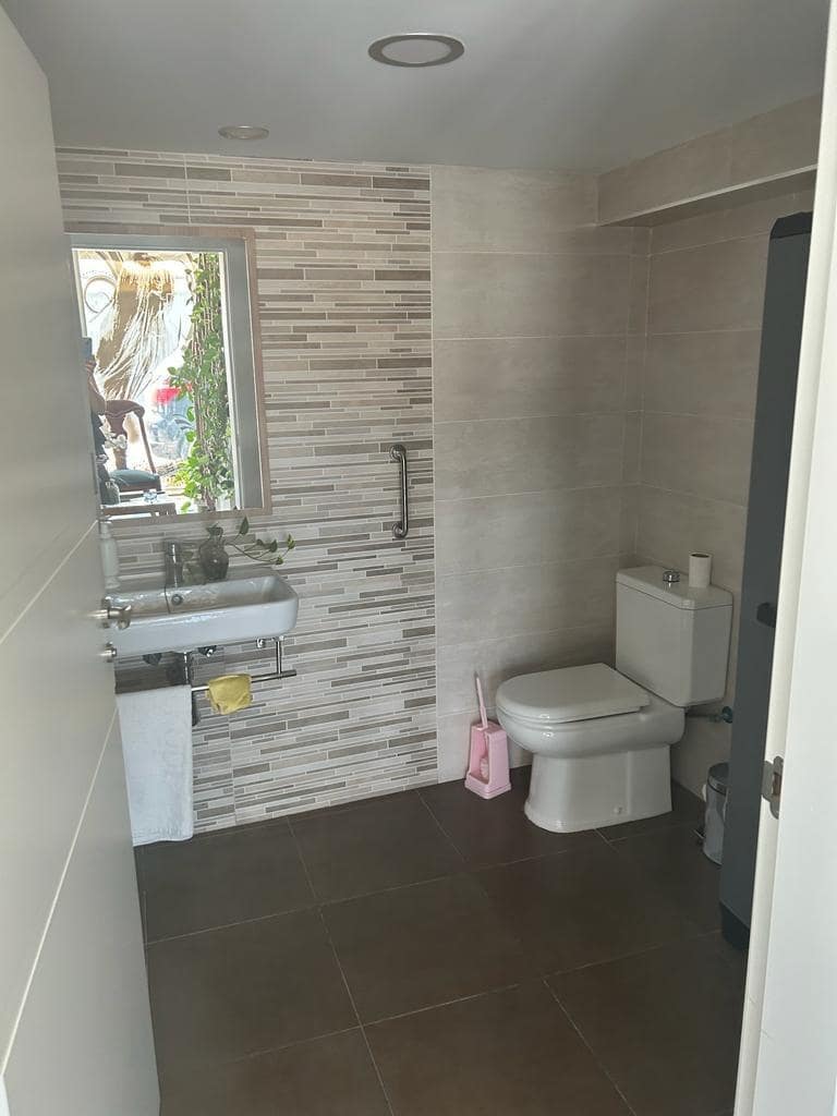 Erhverv til salg i Atarfe - € 79.900 (Ref: 10157793)