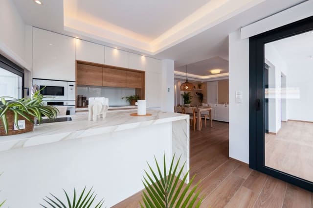 4 sypialnia Willa na sprzedaż w Doña Pepa, Rojales z basenem - 871 162 € (Ref: 7016633)