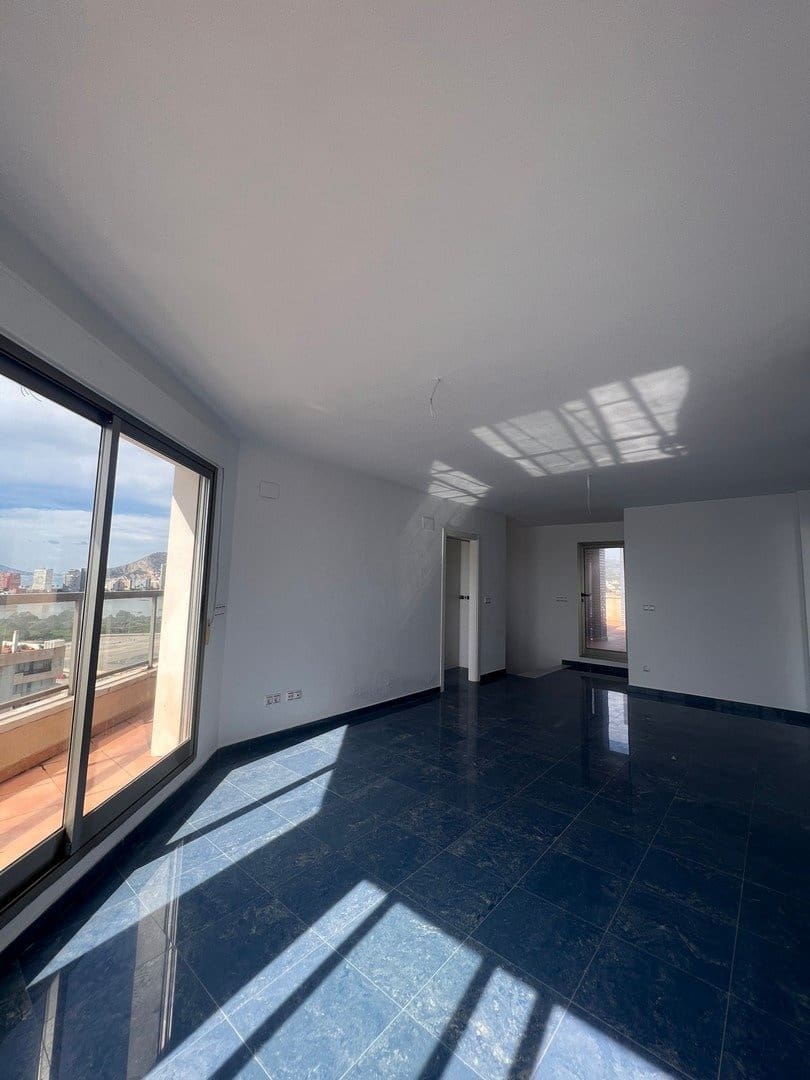 3 sypialnia Penthouse na sprzedaż w Calpe / Calp z basenem garażem - 899 000 € (Ref: 7059804)