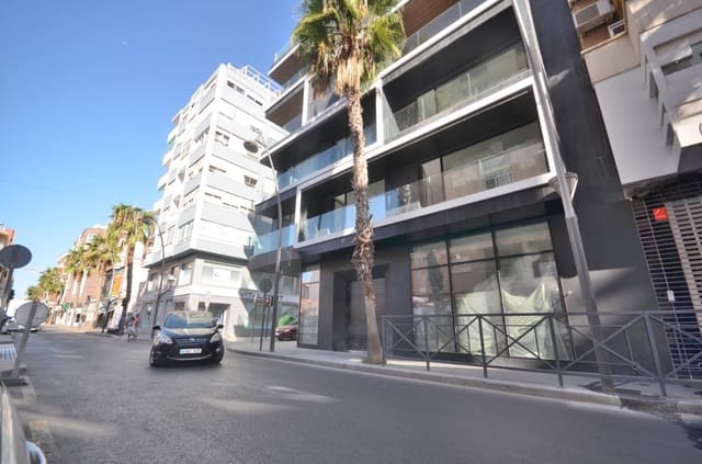 Kommersiell till salu i Centro, Torrevieja - 300 000 € (Ref: 8048667)