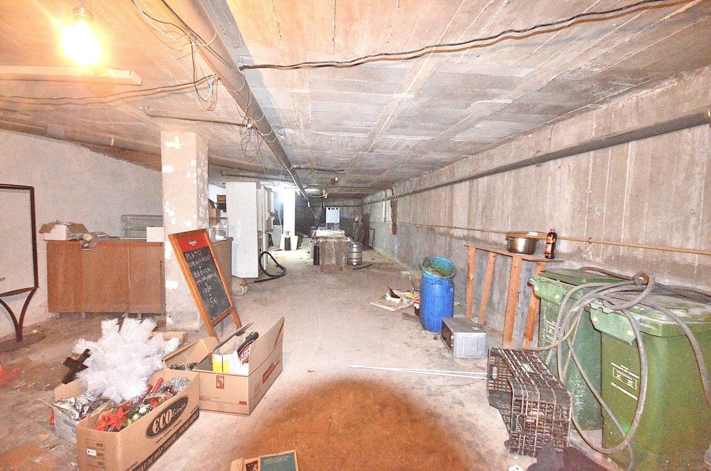 Gewerbe zu verkaufen in Torrevieja - 300.000 € (Ref: 8048667)