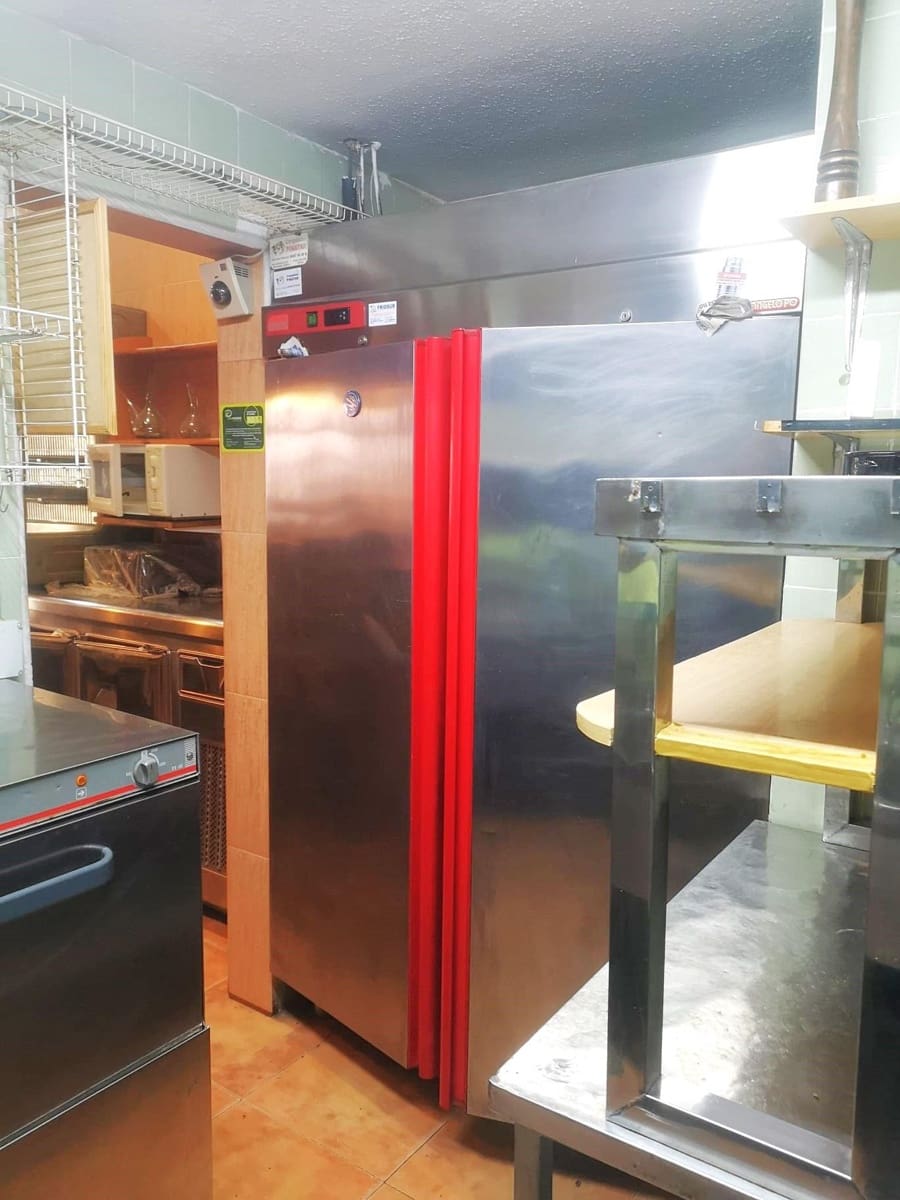 Bedrijf te koop in Santiago de la Ribera met garage - € 134.683 (Ref: 8053389)