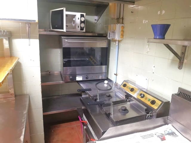 Bedrijf te koop in Santiago de la Ribera, San Javier met garage - € 134.683 (Ref: 8053389)