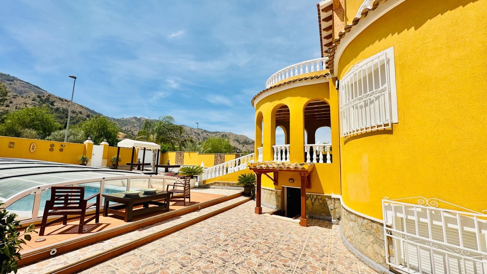 5 soveværelse Villa til salg i Orihuela med swimmingpool garage - € 495.000 (Ref: 8063252)