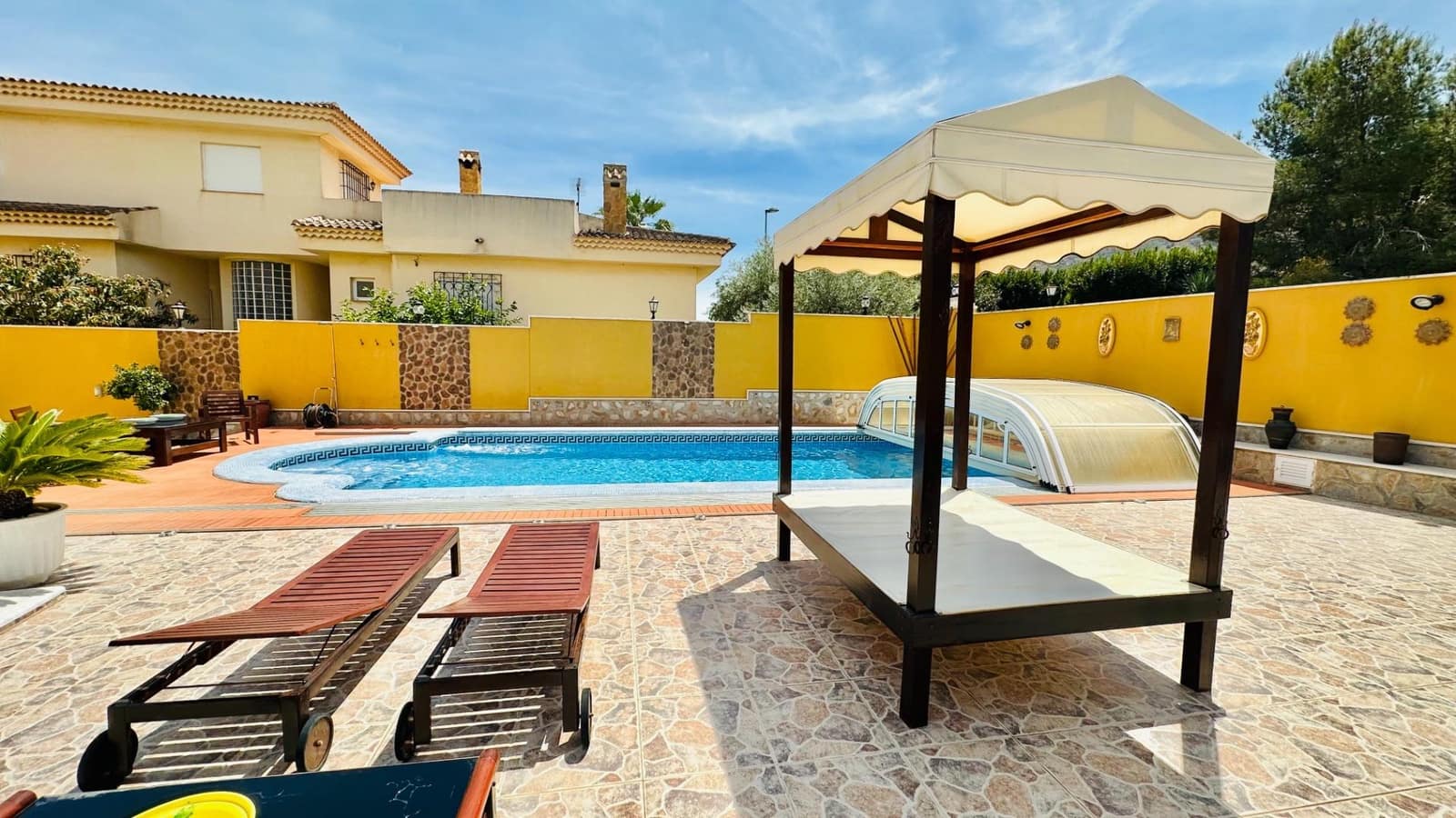 5 soveværelse Villa til salg i Orihuela med swimmingpool garage - € 495.000 (Ref: 8063252)