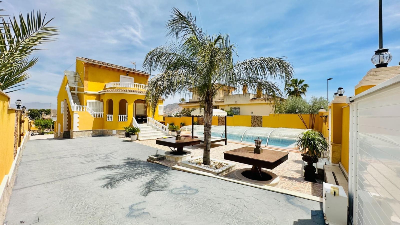 5 soveværelse Villa til salg i Orihuela med swimmingpool garage - € 495.000 (Ref: 8063252)