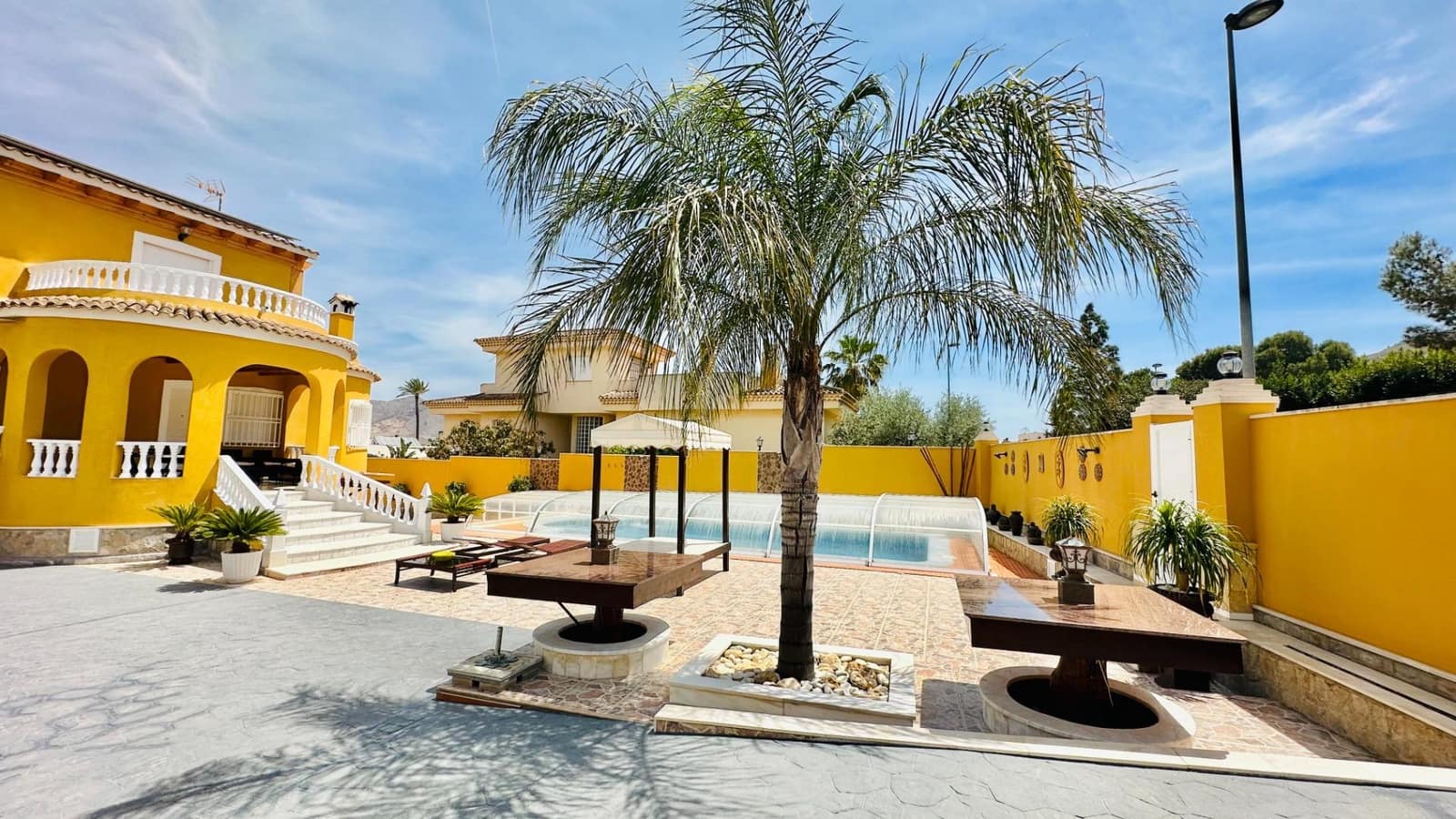5 soveværelse Villa til salg i Orihuela med swimmingpool garage - € 495.000 (Ref: 8063252)