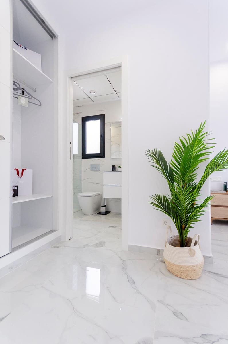 3 soverom Villa til salgs i Torrevieja med svømmebasseng - € 409 000 (Ref: 8197537)