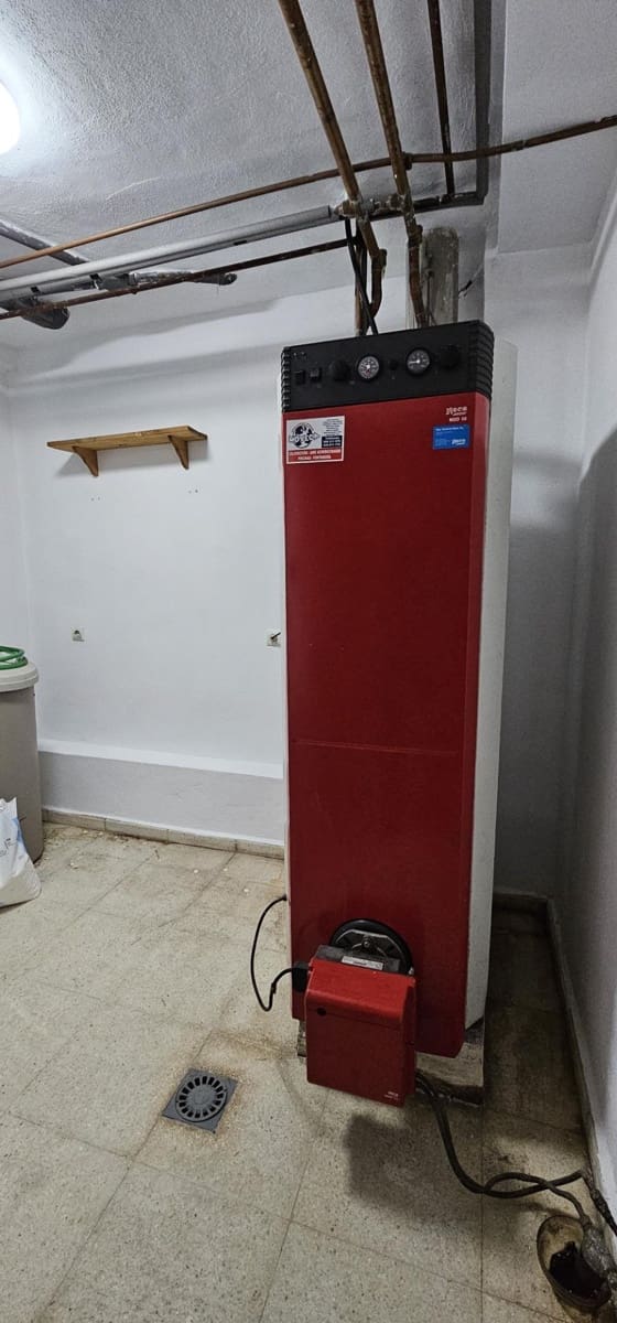 4 makuuhuone Paritalo myytävänä paikassa Santa Fe mukana uima-altaan 
autotalli - 450 000 € (Ref: 8268314)