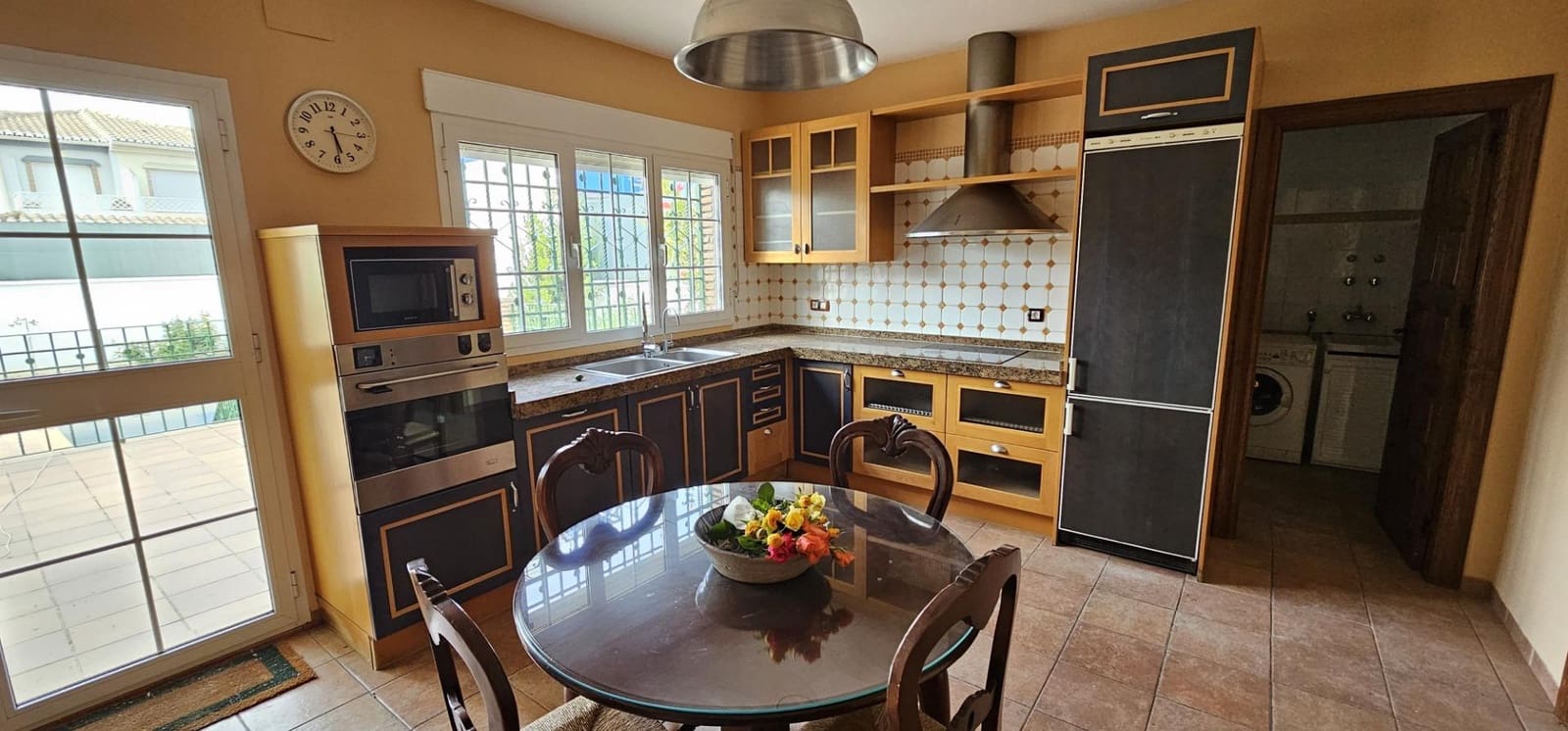 4 makuuhuone Paritalo myytävänä paikassa Santa Fe mukana uima-altaan 
autotalli - 450 000 € (Ref: 8268314)