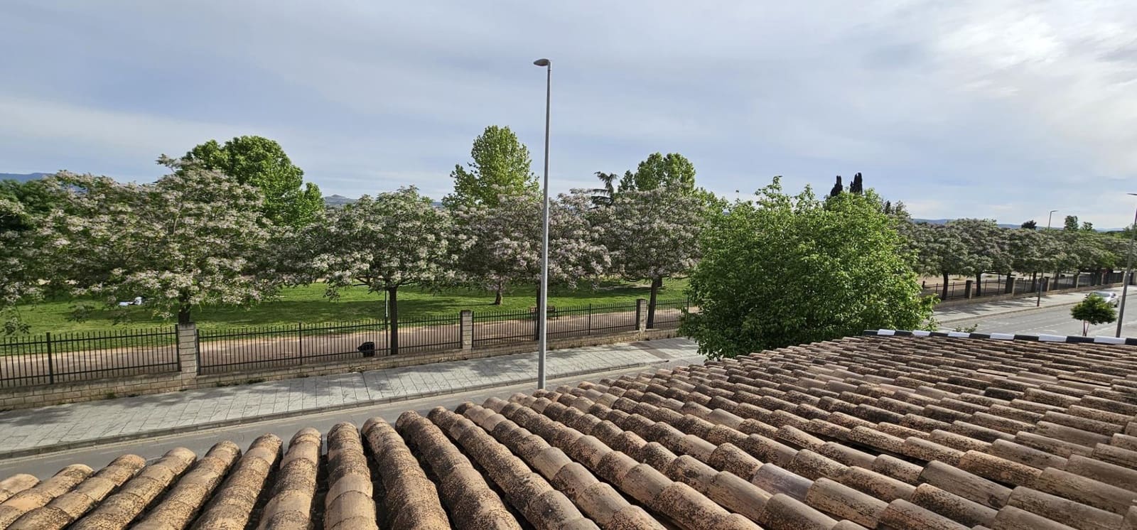 4 makuuhuone Paritalo myytävänä paikassa Santa Fe mukana uima-altaan 
autotalli - 450 000 € (Ref: 8268314)