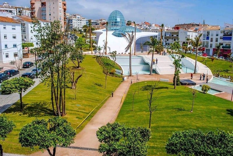 2 sypialnia Penthouse na sprzedaż w Estepona z basenem - 570 000 € (Ref: 8286828)