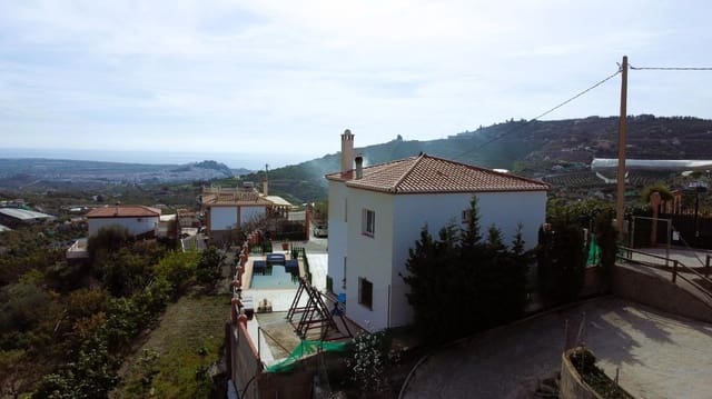 3 Zimmer Finca/Landgut zu verkaufen in Salobreña mit Pool - 329.900 € (Ref: 8337810)