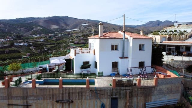 3 Zimmer Finca/Landgut zu verkaufen in Salobreña mit Pool - 329.900 € (Ref: 8337810)