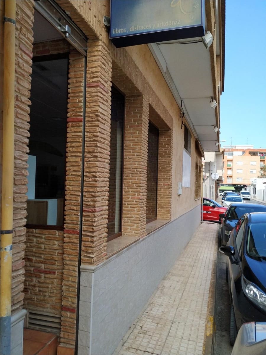 Kommersiell till salu i Pilar de la Horadada - 80 000 € (Ref: 8452604)