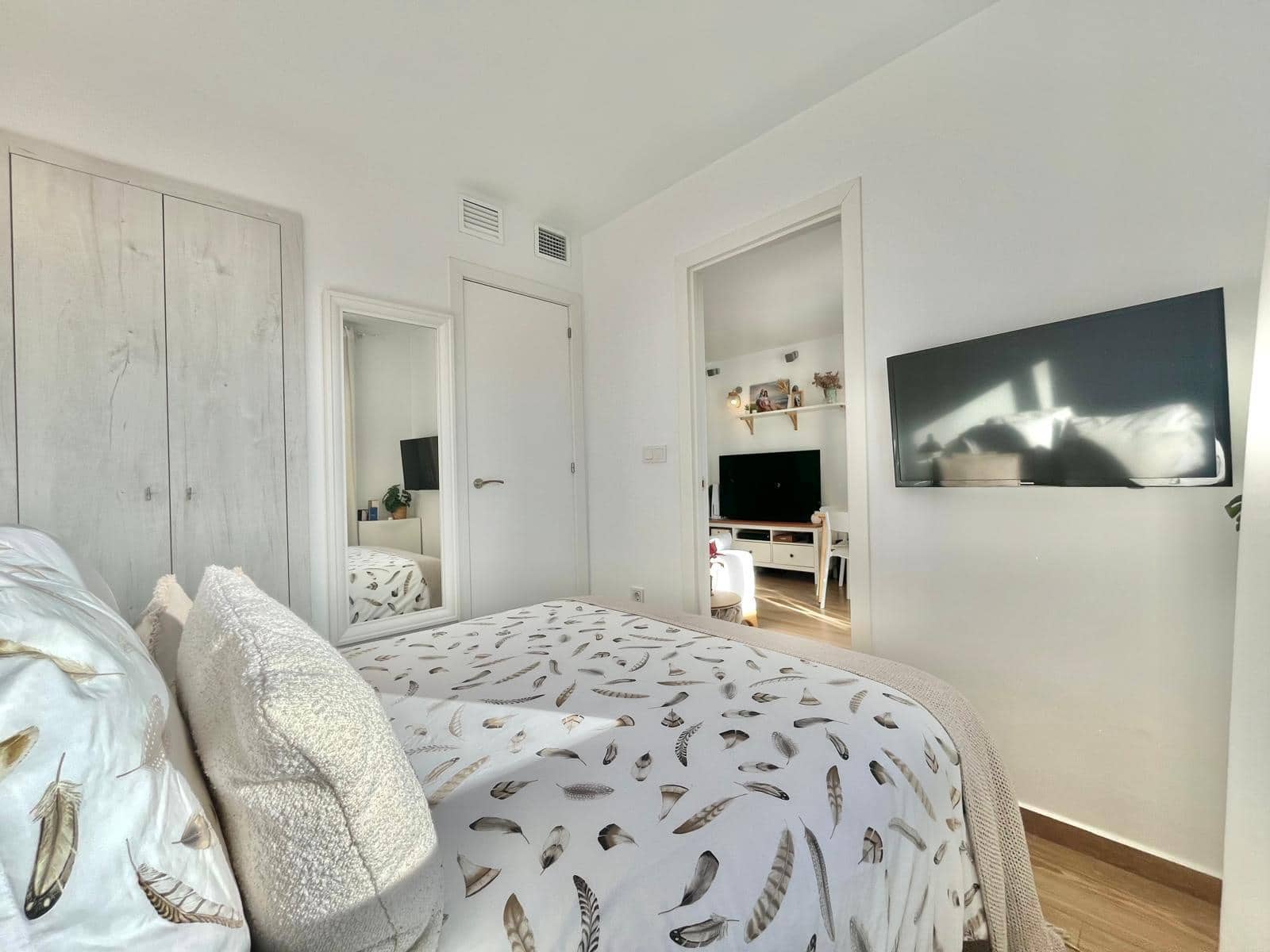 2 bedroom Apartment for sale in Torrevieja with pool - € 159,000 (Ref: 8936874)