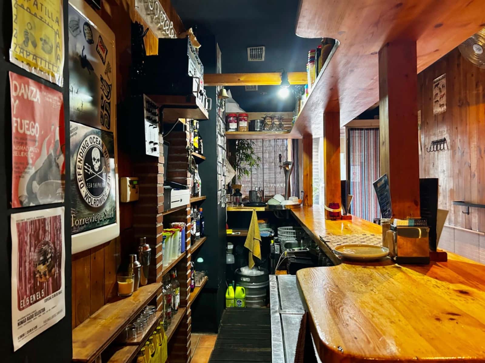 Yritys vuokrattavana paikassa Torrevieja - 572 € (Ref: 8936943)