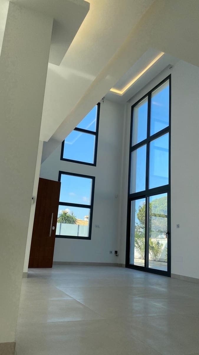 Chalet de 3 habitaciones en Los Balcones en venta con garaje - 650.000 € (Ref: 8936951)