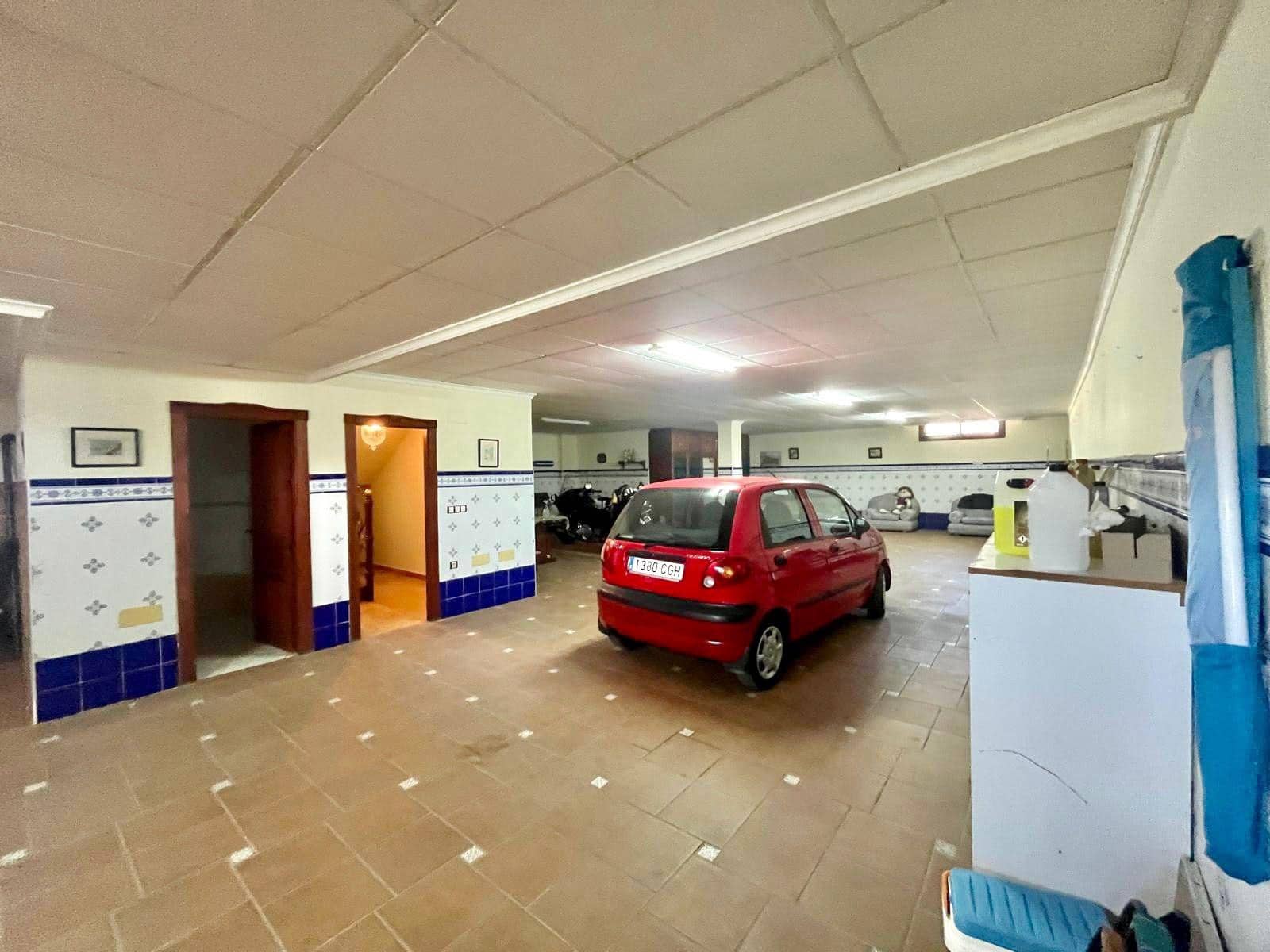 4 bedroom Villa for sale in Rojales with pool garage - € 780,000 (Ref: 8950740)