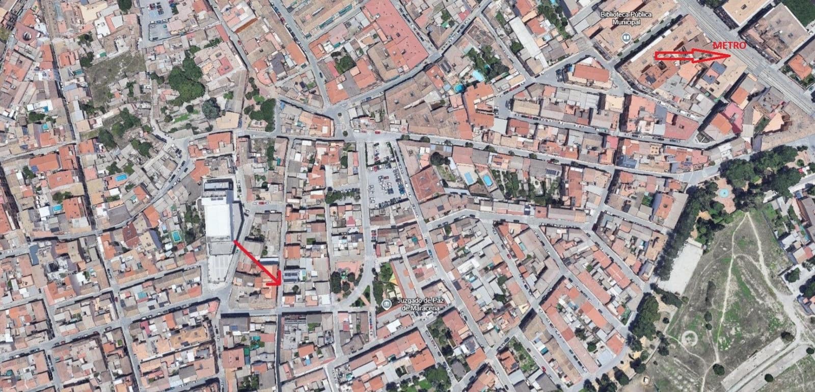 Adosado de 4 habitaciones en Maracena en venta - 116.000 € (Ref: 9032295)