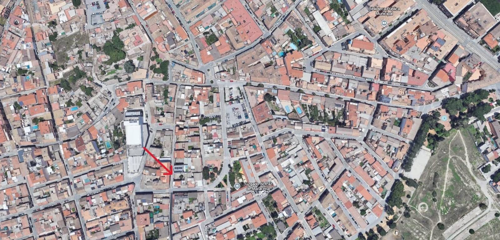 Adosado de 4 habitaciones en Maracena en venta - 116.000 € (Ref: 9032295)