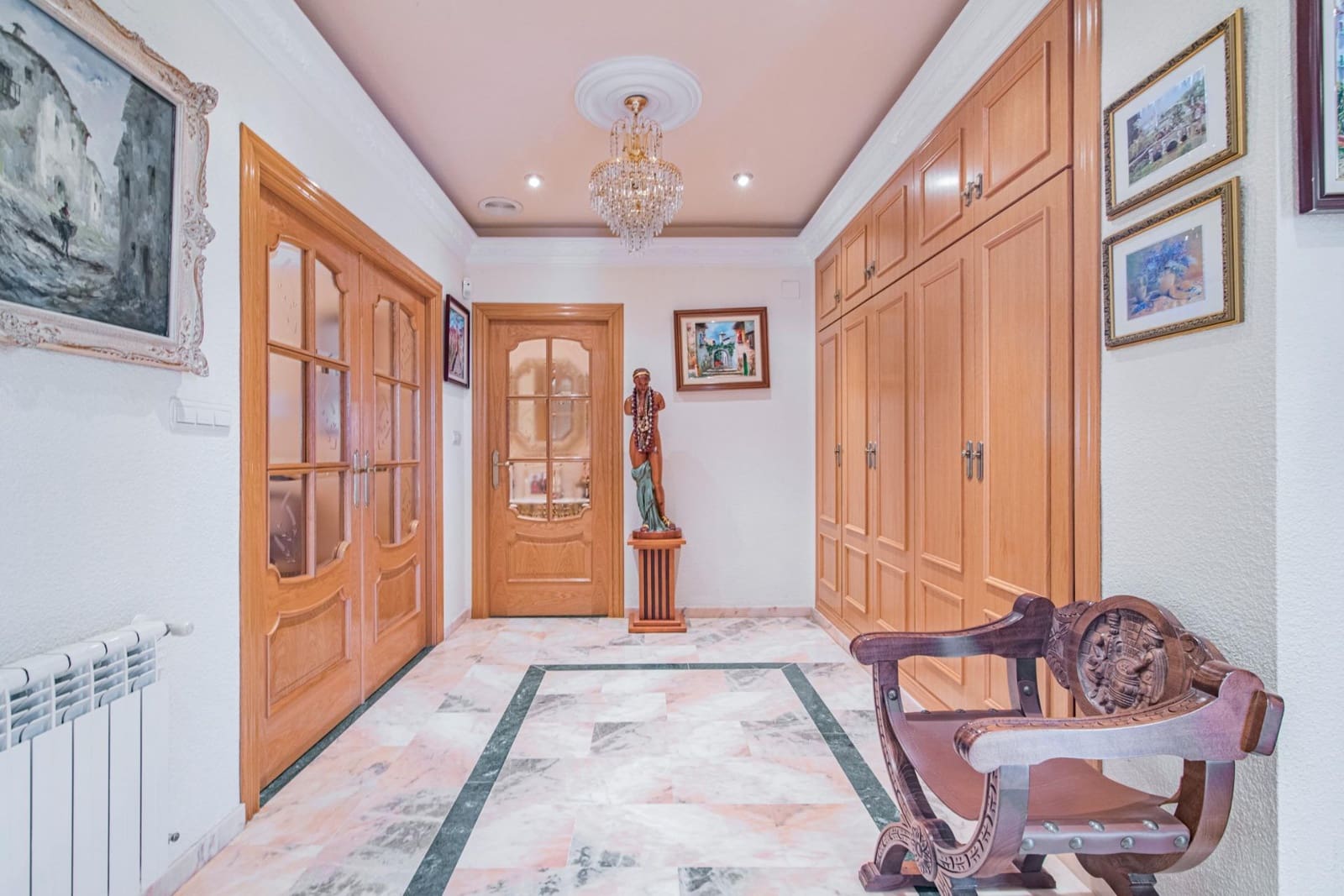 6 bedroom Villa for sale in Ogijares with pool garage - € 459,000 (Ref: 9032304)