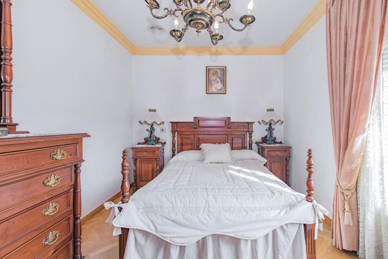 6 bedroom Villa for sale in Ogijares with pool garage - € 459,000 (Ref: 9032304)