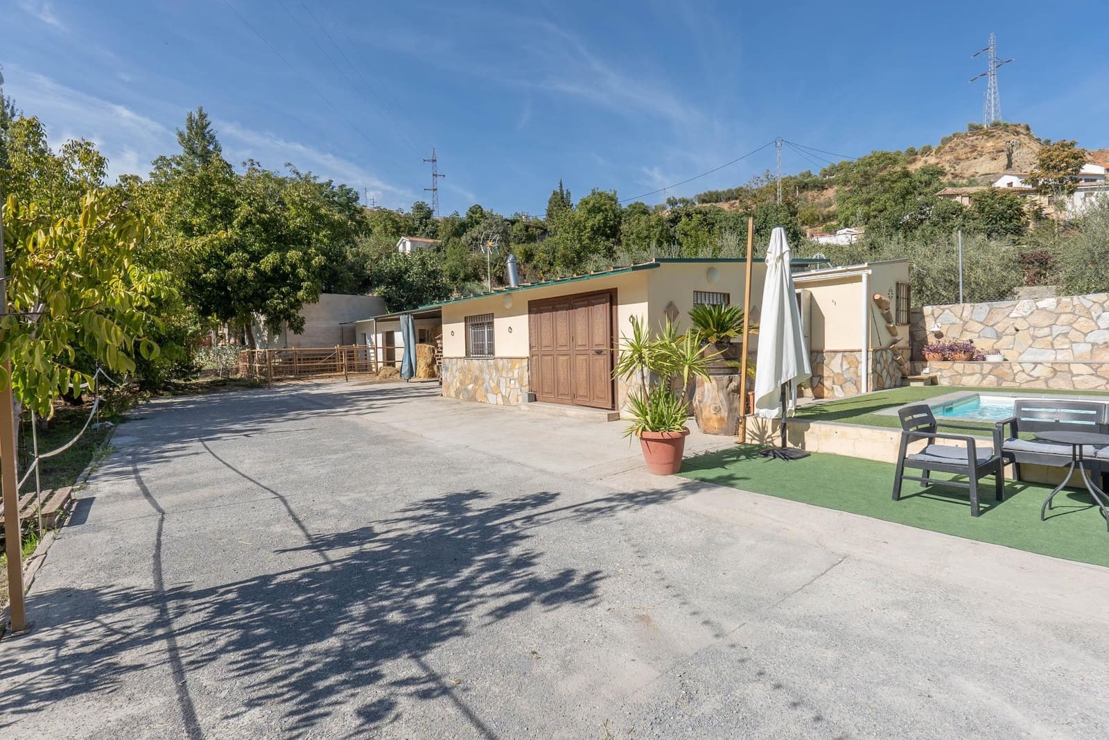 Finca/Country House for sale in Huetor Vega with pool - € 230,000 (Ref: 9032323)