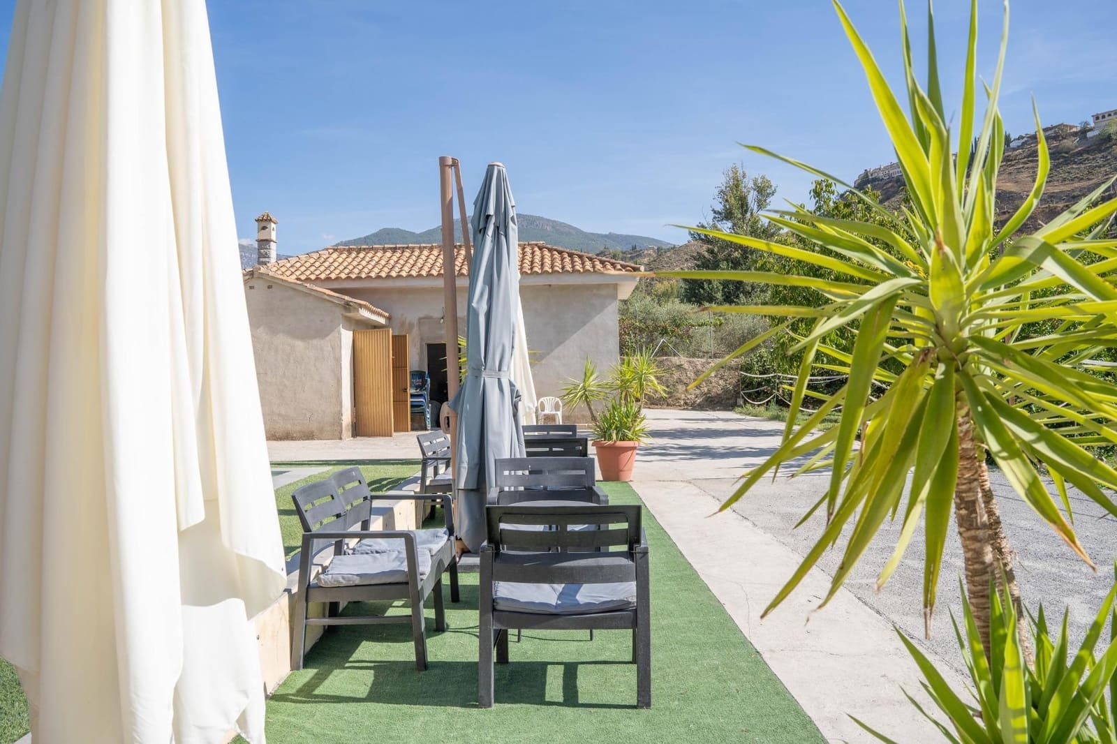 Finca/Country House for sale in Huetor Vega with pool - € 230,000 (Ref: 9032323)