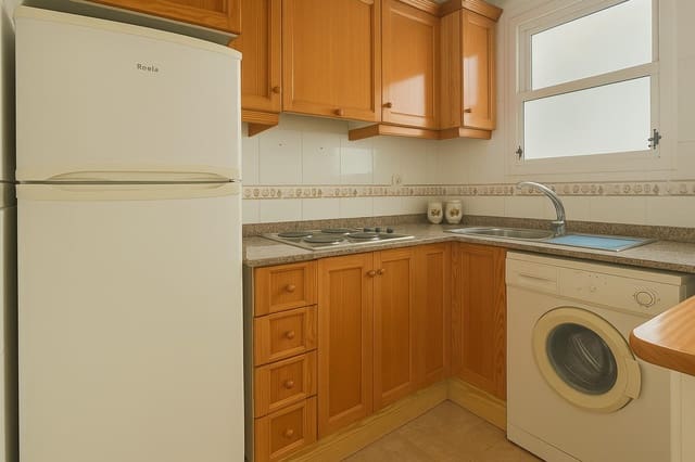 Ático de 1 habitación en Playa de los Locos, Torrevieja en venta con piscina garaje - 119.900 € (Ref: 9032335)