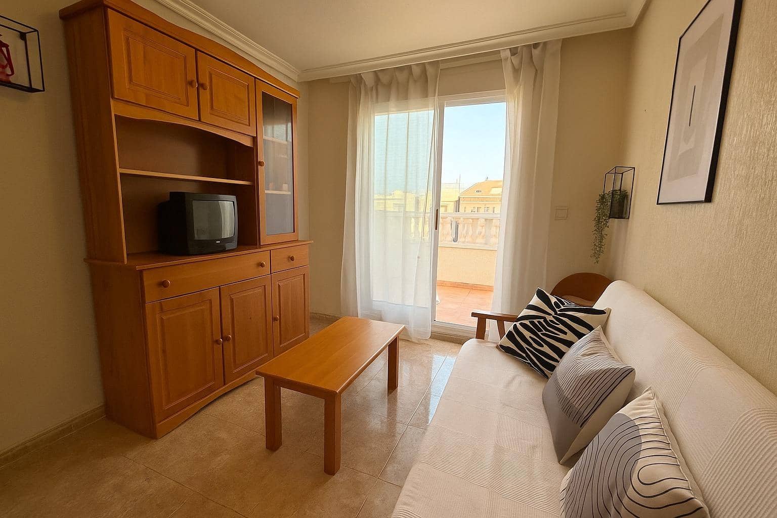 1 slaapkamer Penthouse te koop in Torrevieja met zwembad garage - € 119.900 (Ref: 9032335)