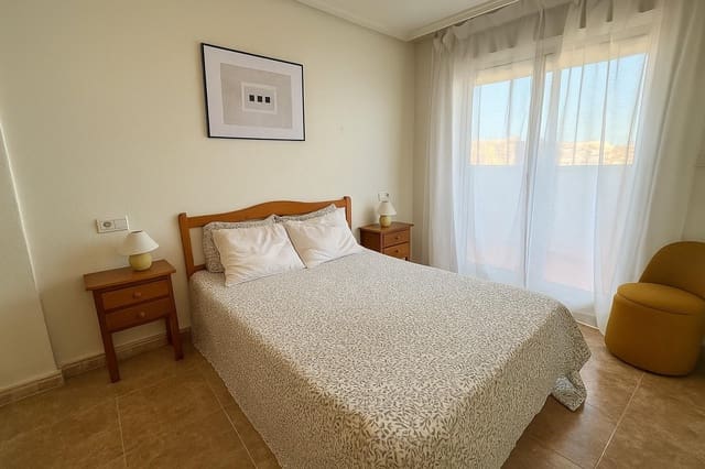 Ático de 1 habitación en Playa de los Locos, Torrevieja en venta con piscina garaje - 119.900 € (Ref: 9032335)